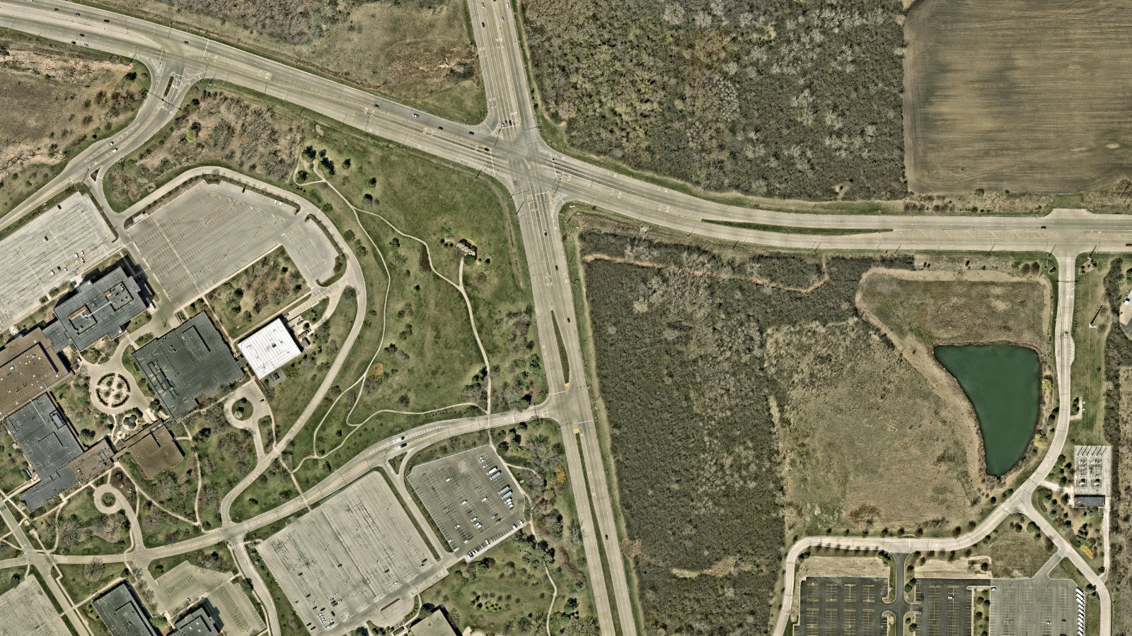 1 NORTH WAUKEGAN ROAD, NORTH CHICAGO, IL（本社・衛星）
