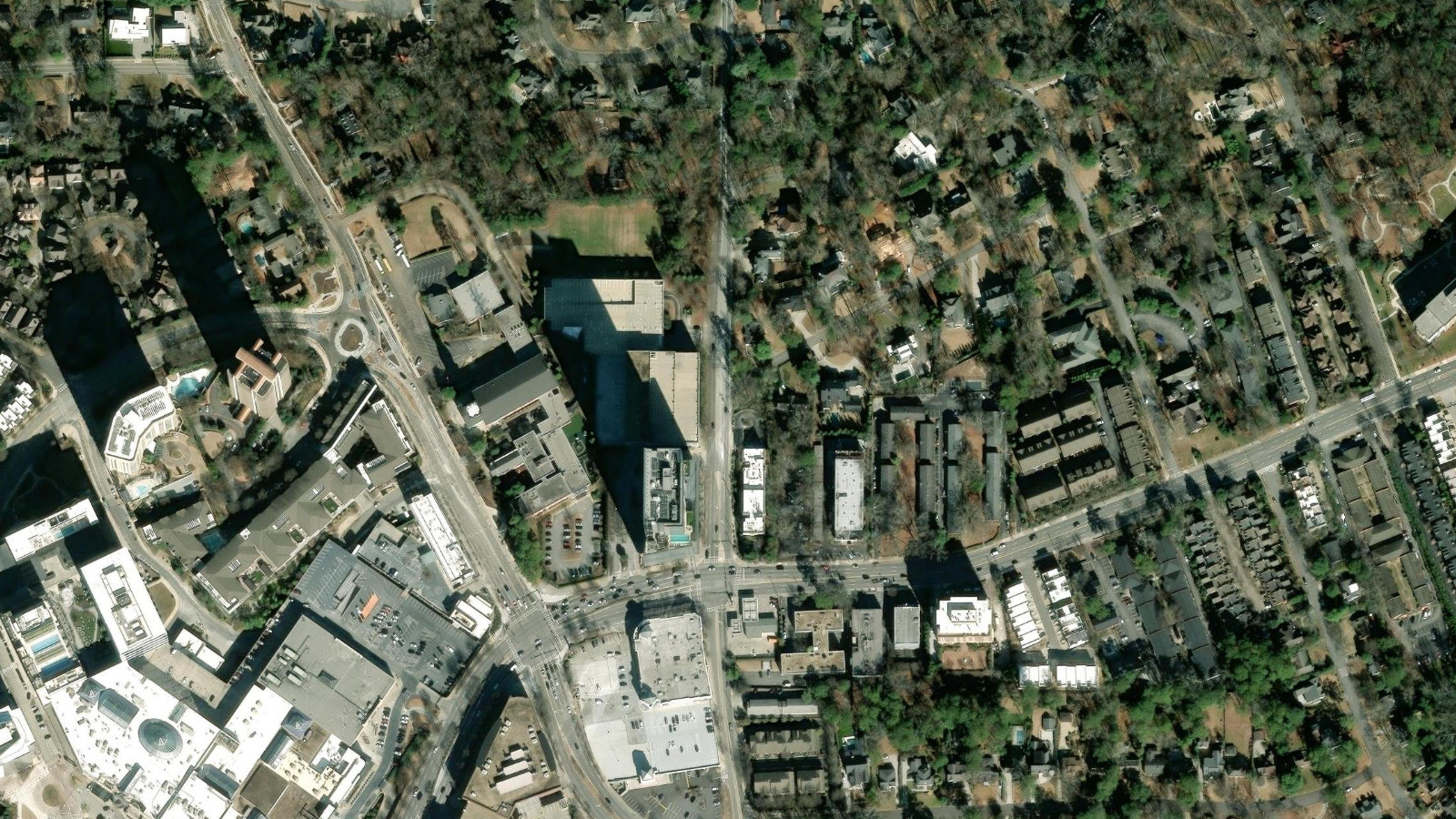 6655 PEACHTREE DUNWOODY ROAD, ATLANTA, GA（本社・衛星）