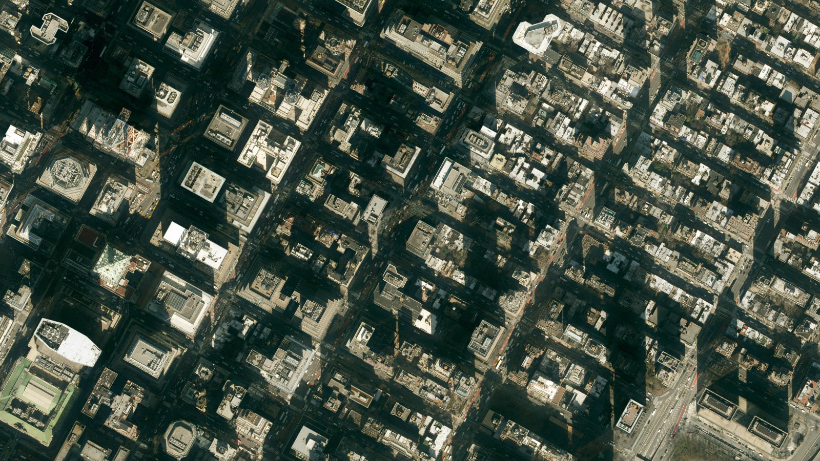 777 3RD AVENUE, NEW YORK, NY（本社・衛星）