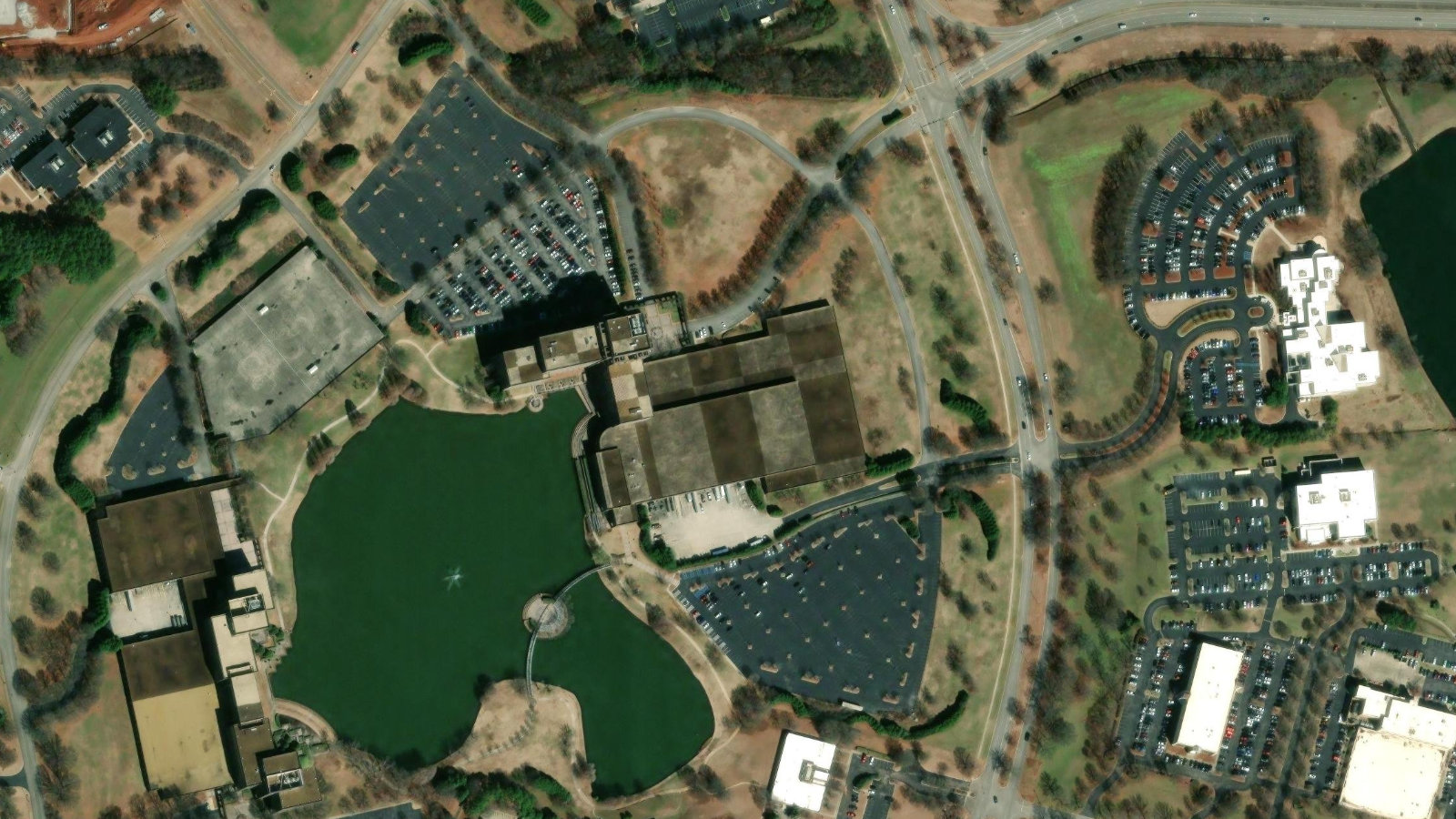 901 EXPLORER BLVD, HUNTSVILLE, AL(本社・衛星)