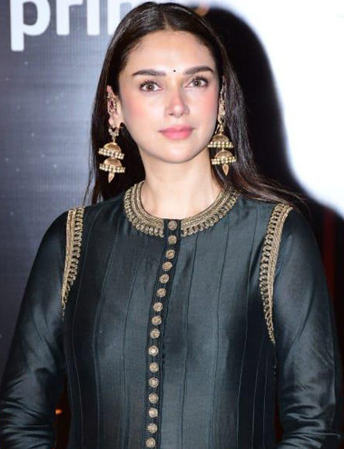 Aditi Rao Hydari at the premiere of Jubilee (cropped)