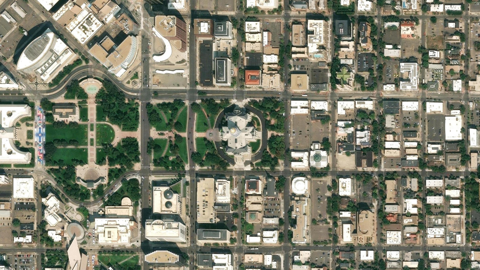 ATTN:  PAUL OLDHAM, DENVER, CO（本社・衛星）