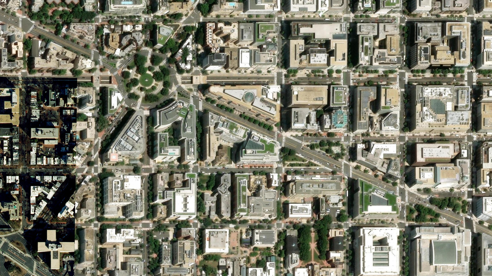 2100 PENNSYLVANIA AVE NW, WASHINGTON, DC（本社・衛星）