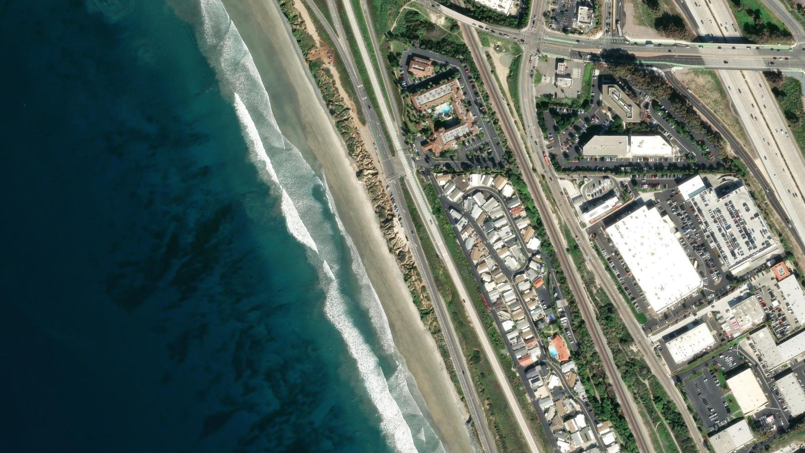 5770, CARLSBAD, CA（本社・衛星）
