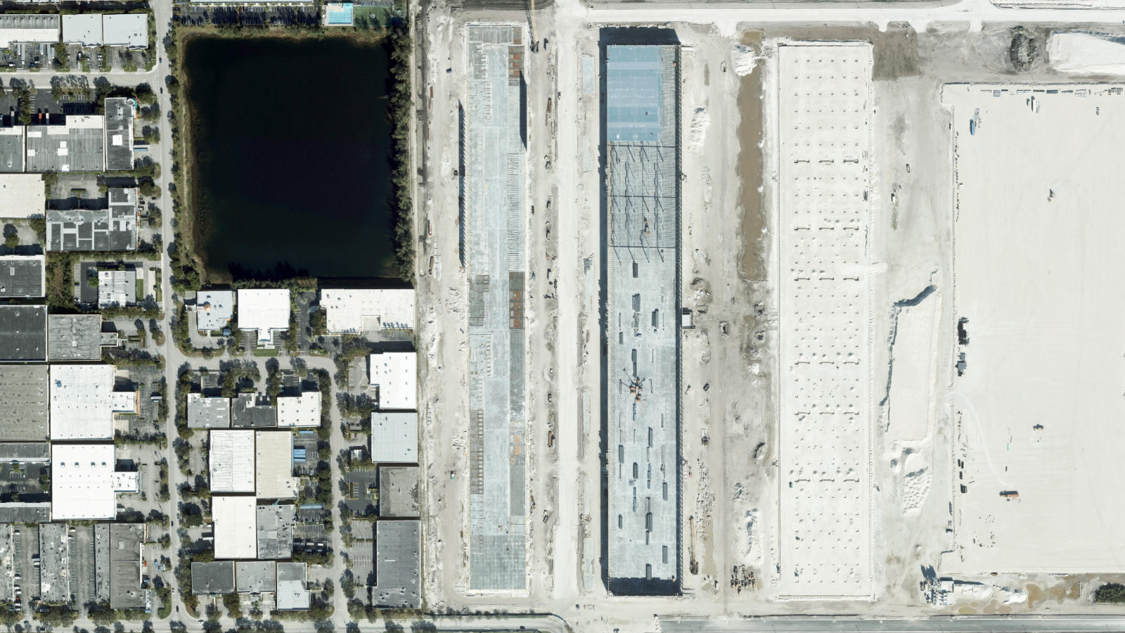 9850 NW 41 STREET, DORAL, FL(本社・衛星)