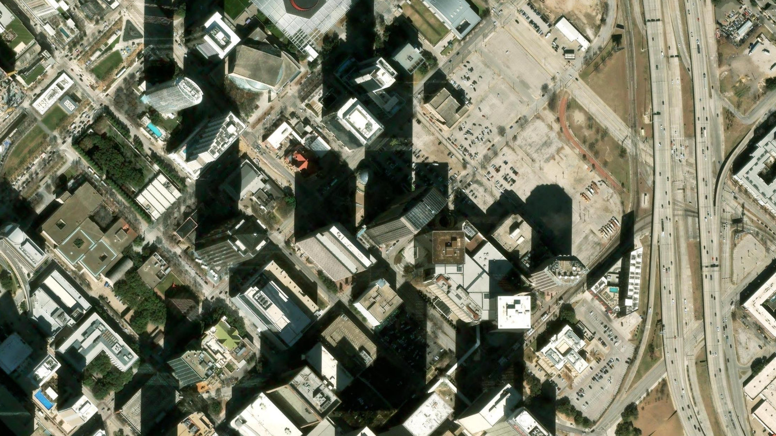 2200 ROSS AVENUE, DALLAS, TX(本社・衛星)