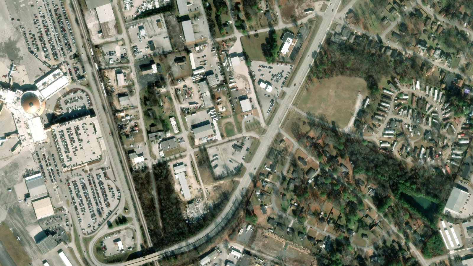 1725 SHEPHERD ROAD, CHATTANOOGA, TN（本社・衛星）