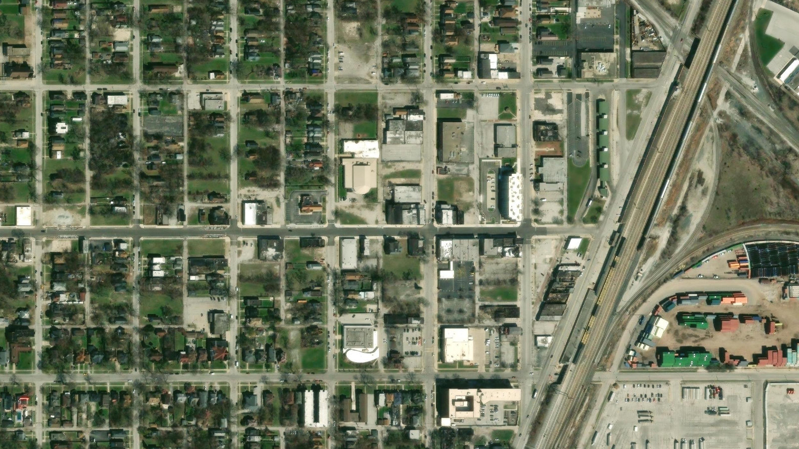 16100 SOUTH LATHROP AVENUE, HARVEY, IL（本社・衛星）