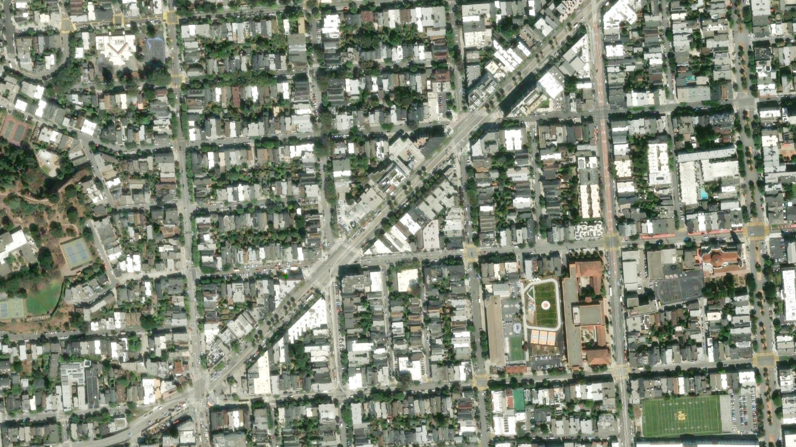 2261 MARKET STREET, SAN FRANCISCO, CA(本社・衛星)