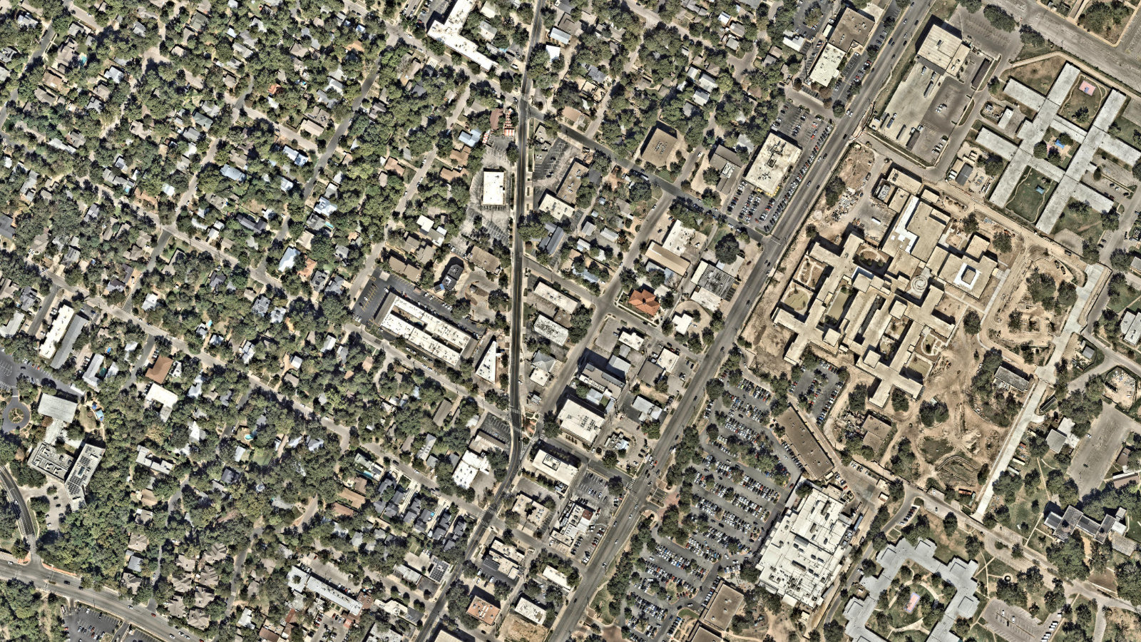 1105 WEST 41ST STREET, AUSTIN, TX(本社・衛星)