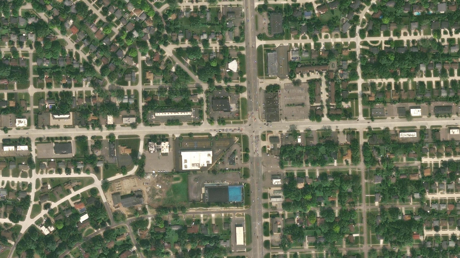 25505 WEST TWELVE MILE ROAD, SOUTHFIELD, MI（本社・衛星）