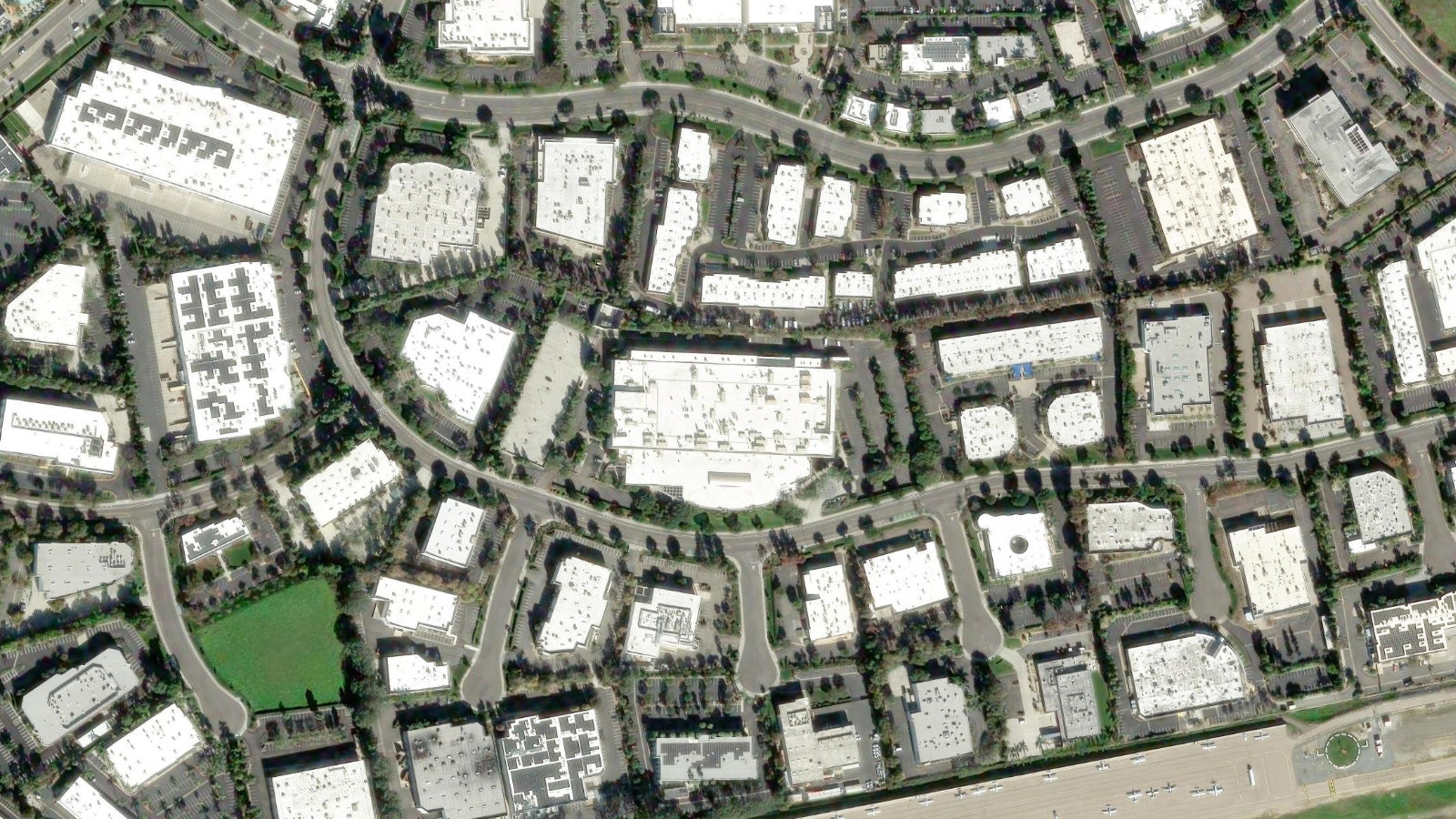 2180 RUTHERFORD RD, CARLSBAD, CA(本社・衛星)