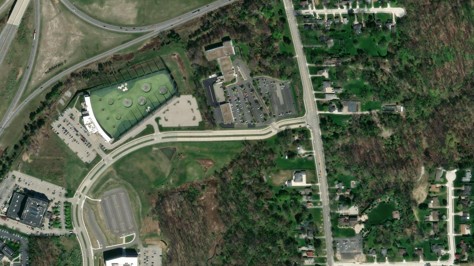 5959 ROCKSIDE WOODS BLVD N., INDEPENDENCE, OH（本社・衛星）