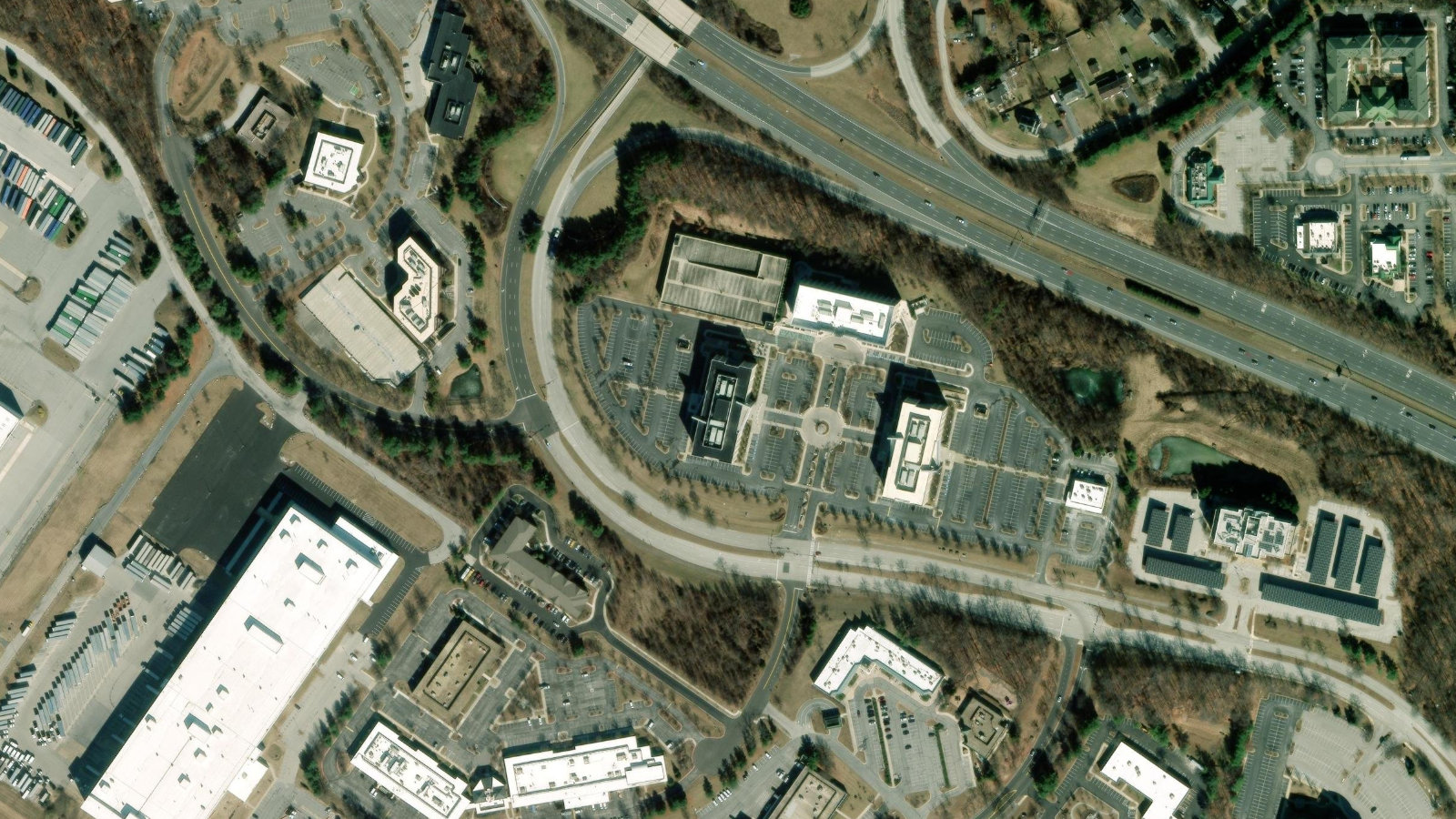6711 COLUMBIA GATEWAY DRIVE, COLUMBIA, MD(本社・衛星)