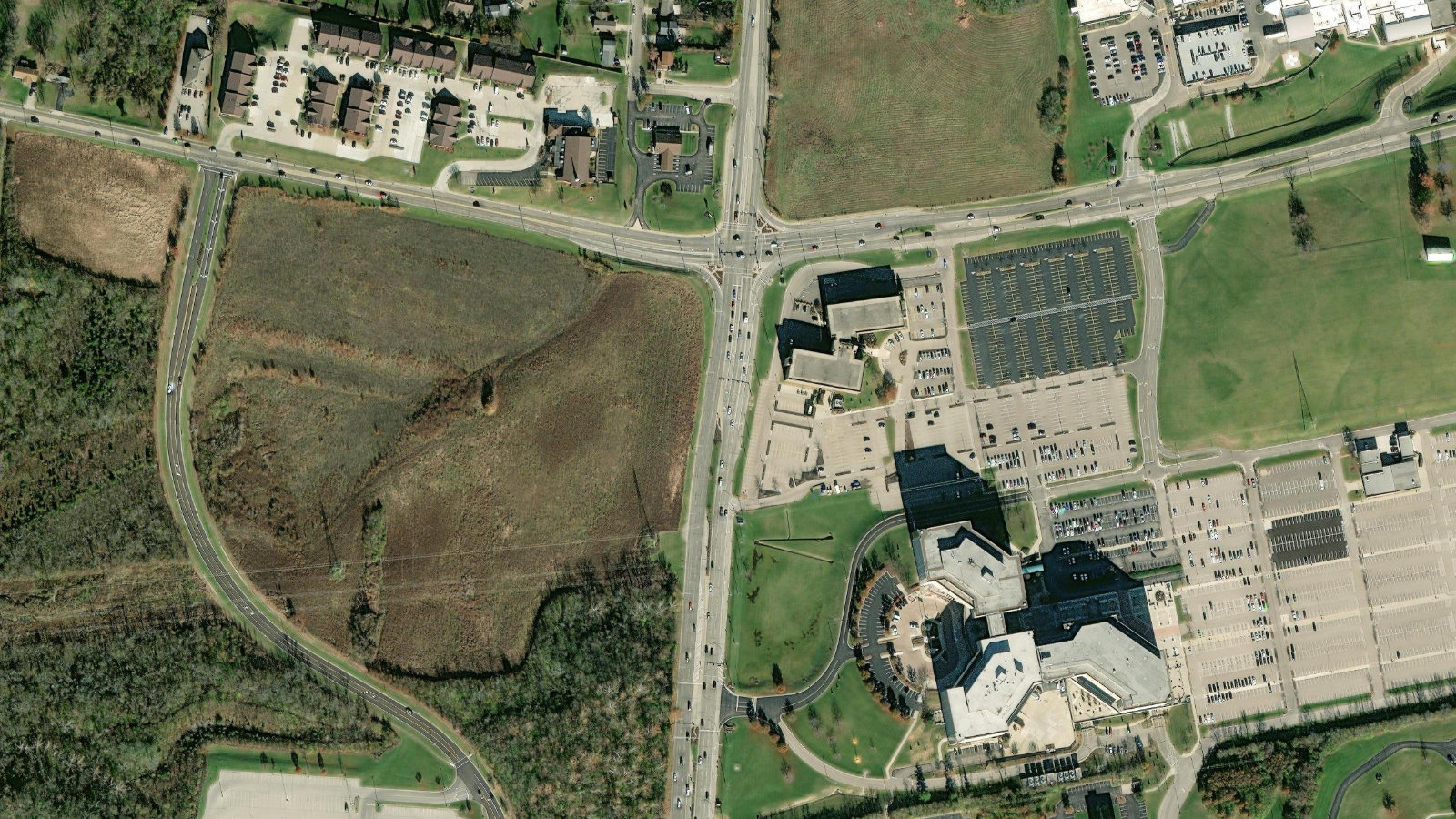 6200 S GILMORE RD, FAIRFIELD, OH（本社・衛星）