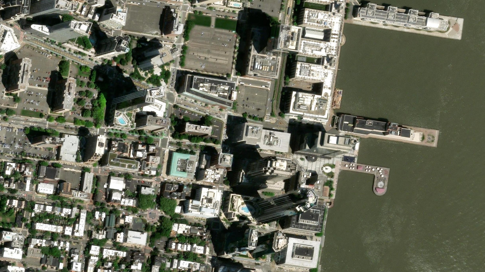 30 MONTGOMERY STREET, JERSEY CITY, NJ(本社・衛星)
