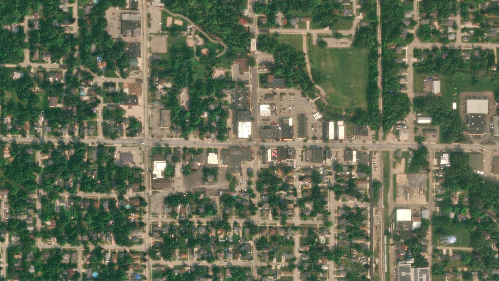 109 E DIVISION, SPARTA, MI(本社・衛星)