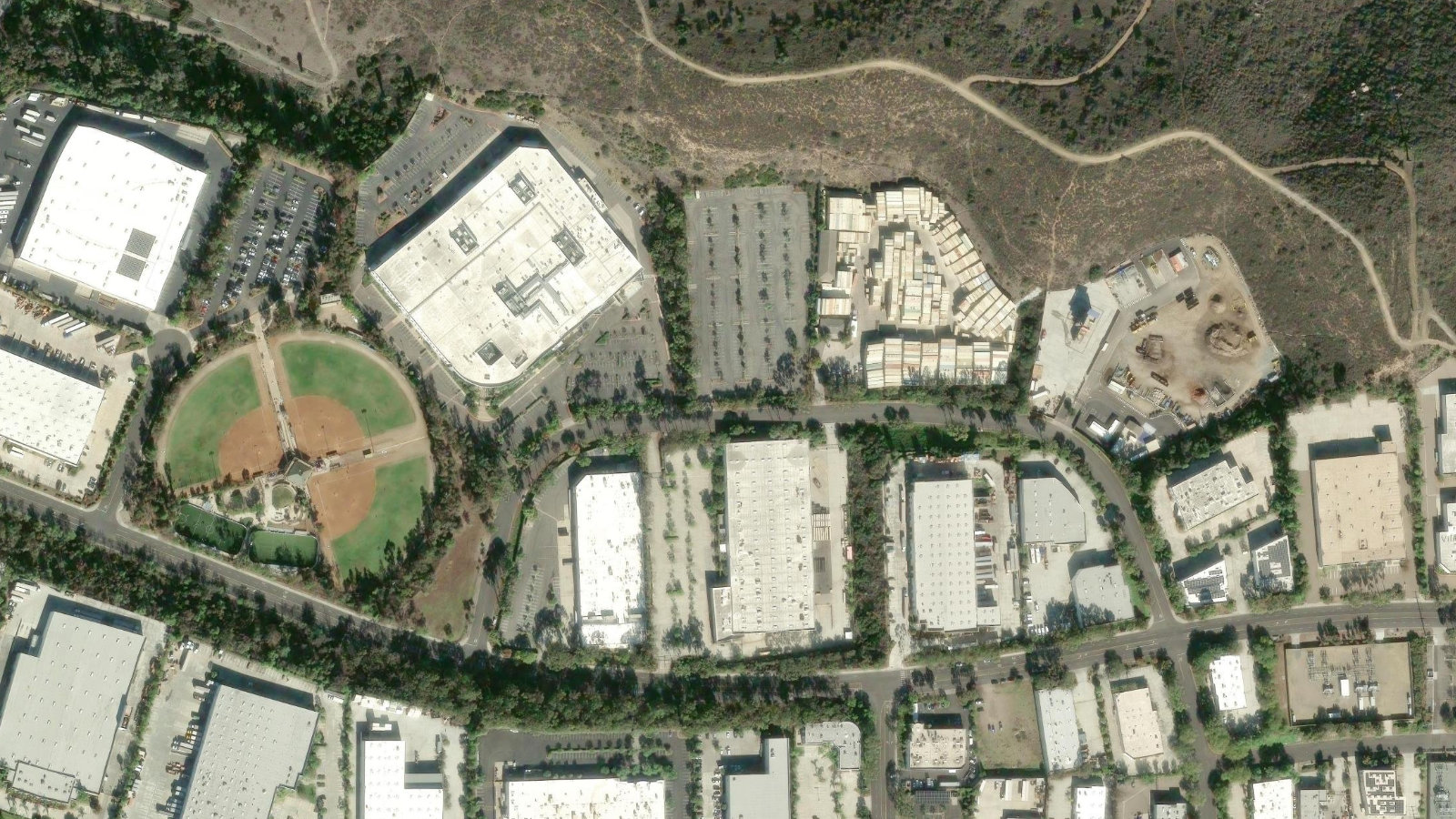 12367 CROSTHWAITE CIRCLE, POWAY, CA（本社・衛星）
