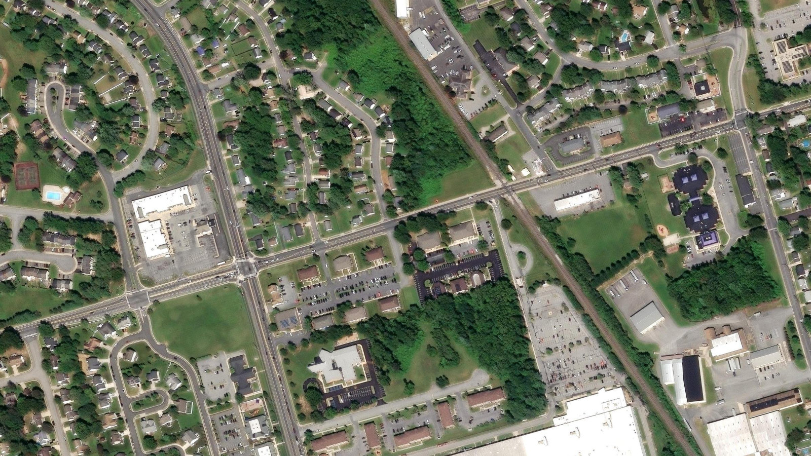 838 WALKER ROAD, DOVER, DE(本社・衛星)