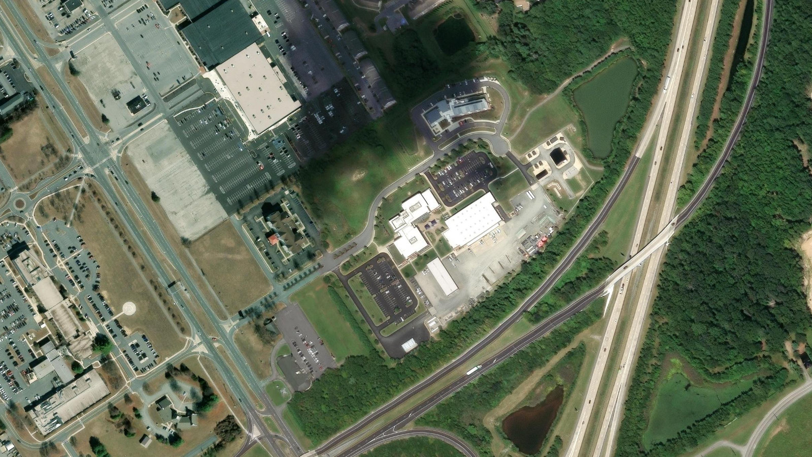 500 ENERGY LANE, DOVER, DE(本社・衛星)