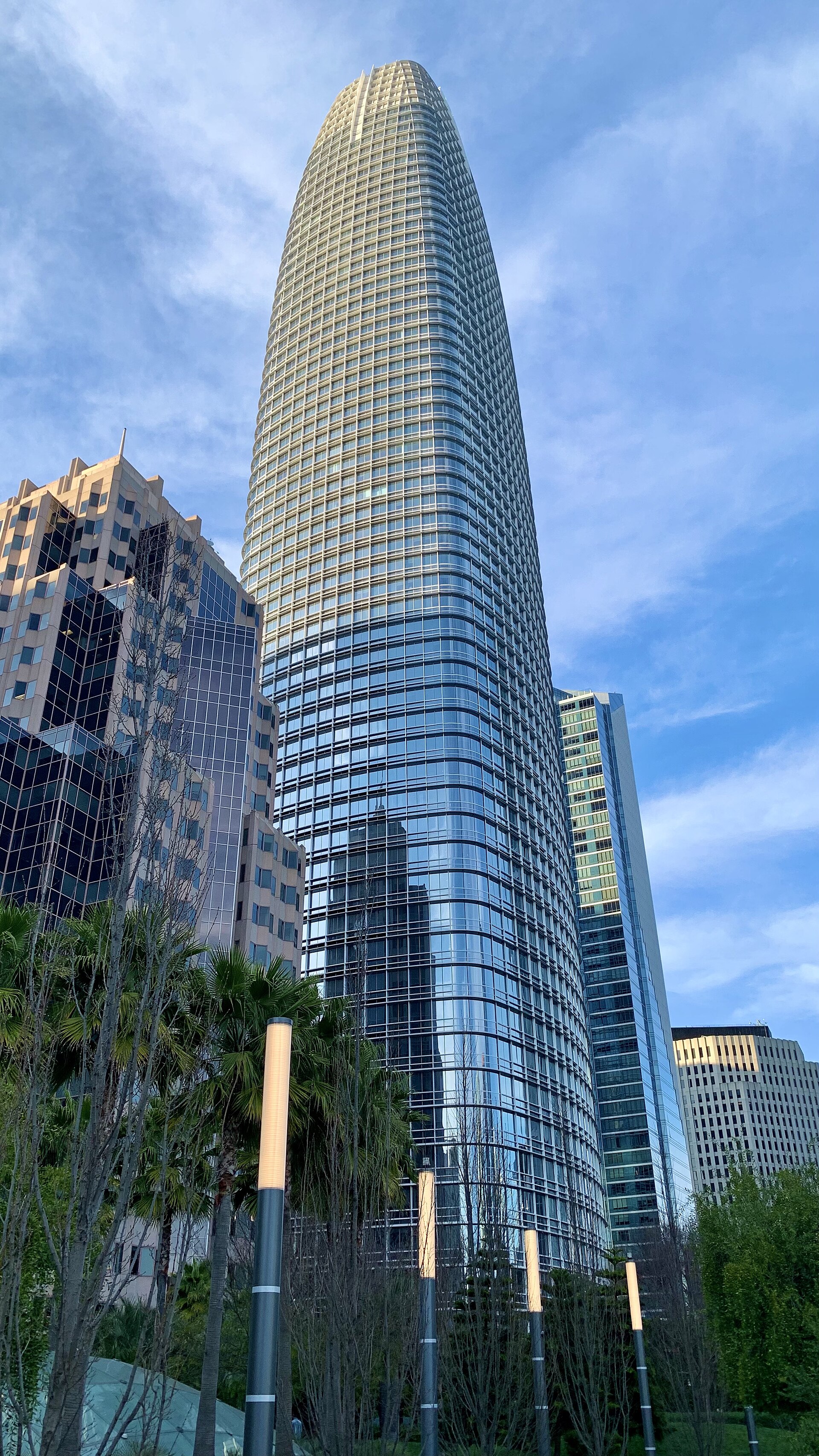 Salesforce Tower from Salesforce Park