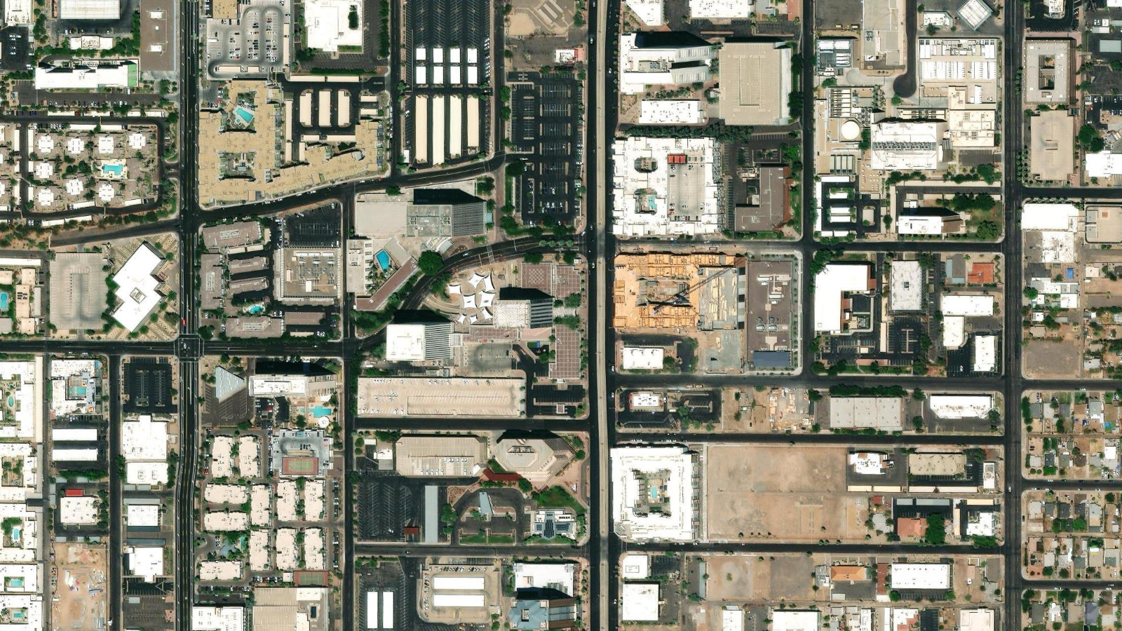3636 N CENTRAL AVE, PHOENIX, AZ(本社・衛星)