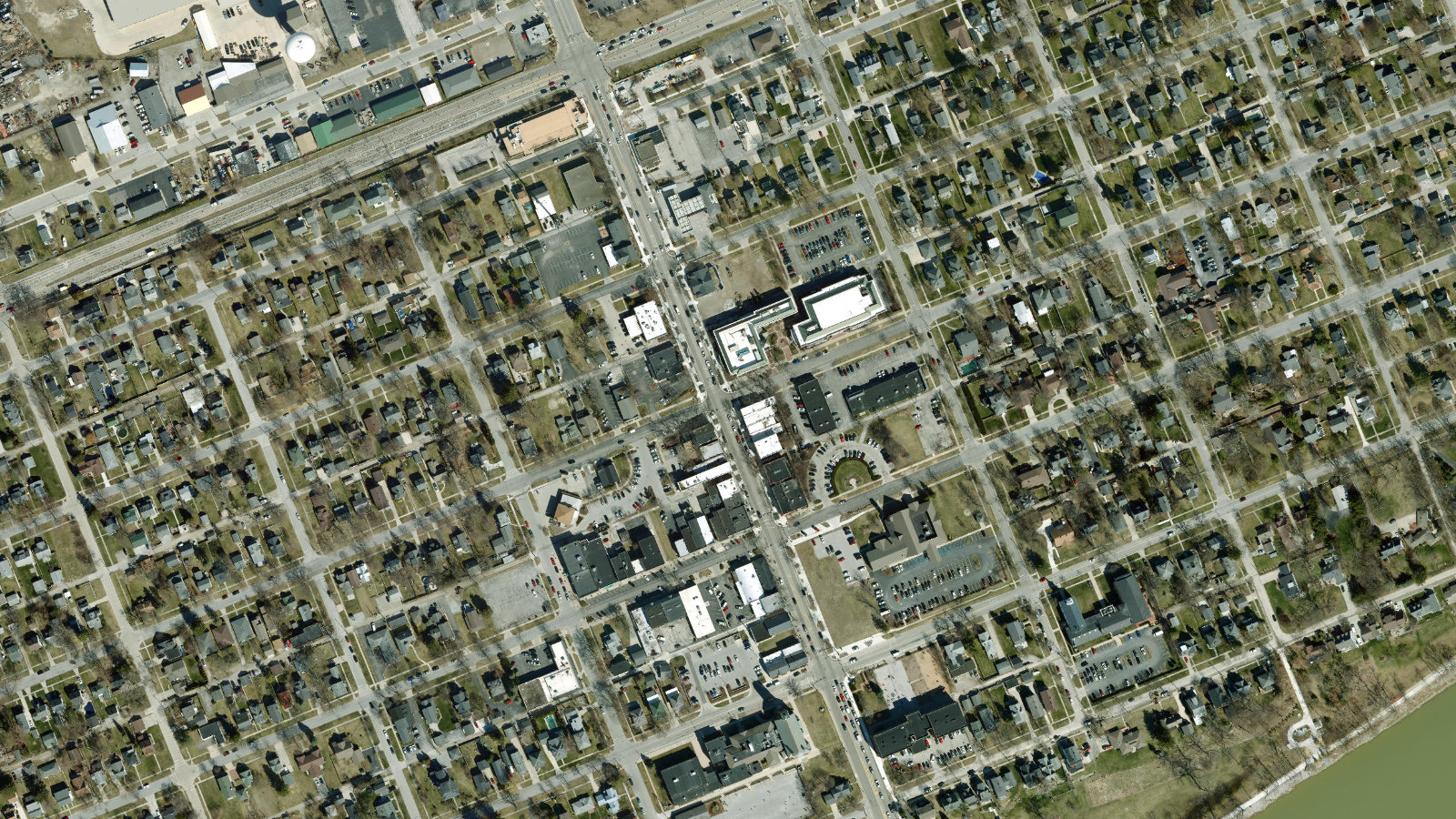 3939 TECHNOLOGY DRIVE, MAUMEE, OH(本社・衛星)