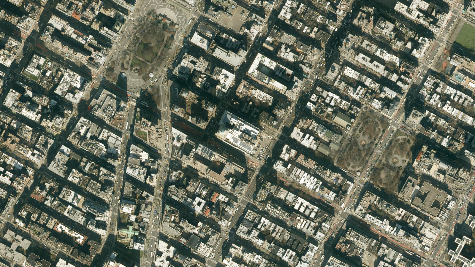 4 IRVING PLACE, NEW YORK, NY（本社・衛星）