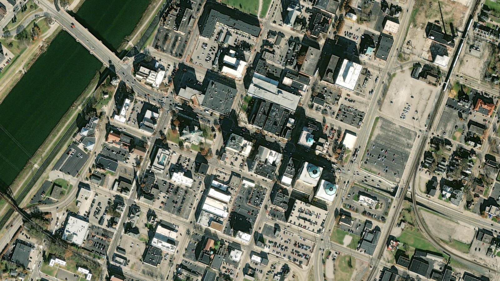 SEON PLACE, 4TH, HAMILTON, D0(本社・衛星)