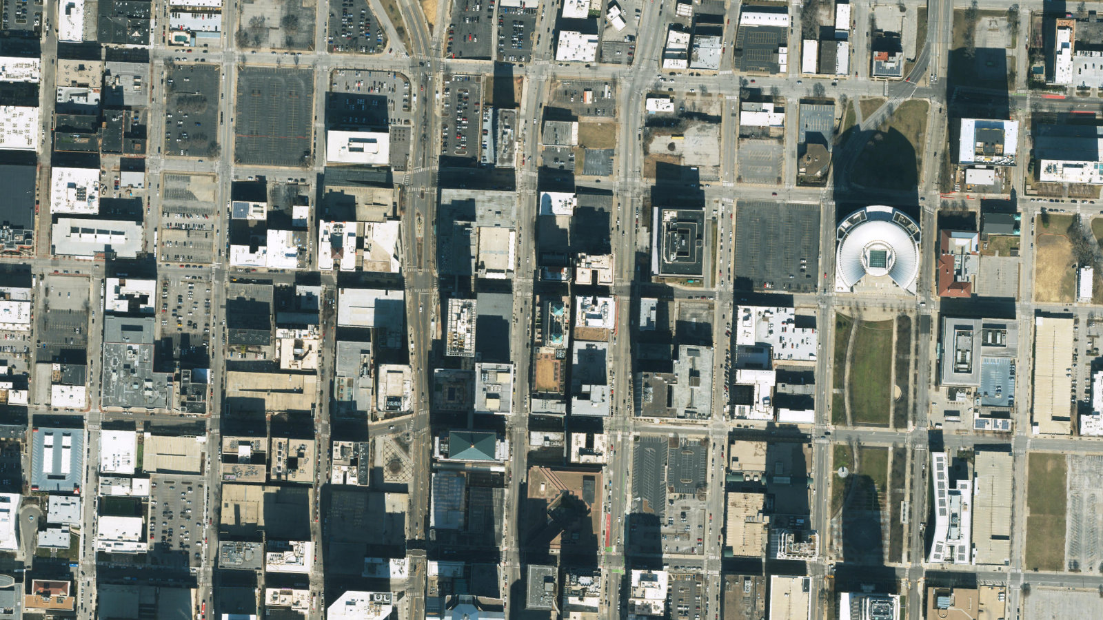 909 WALNUT STREET, KANSAS CITY, MO(本社・衛星)