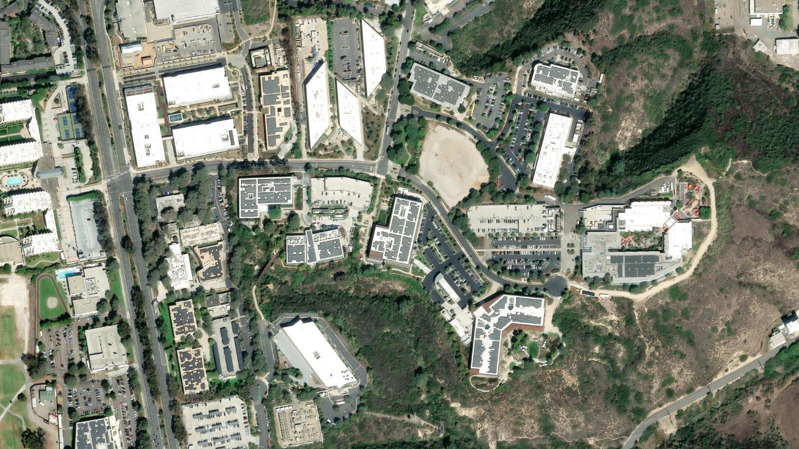 3115 MERRYFIELD ROW, SAN DIEGO, CA(本社・衛星)