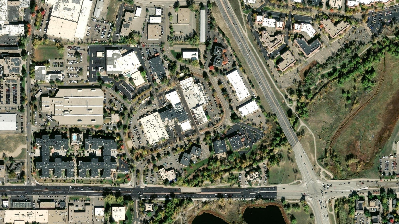 1715 38TH ST, BOULDER, CO(本社・衛星)