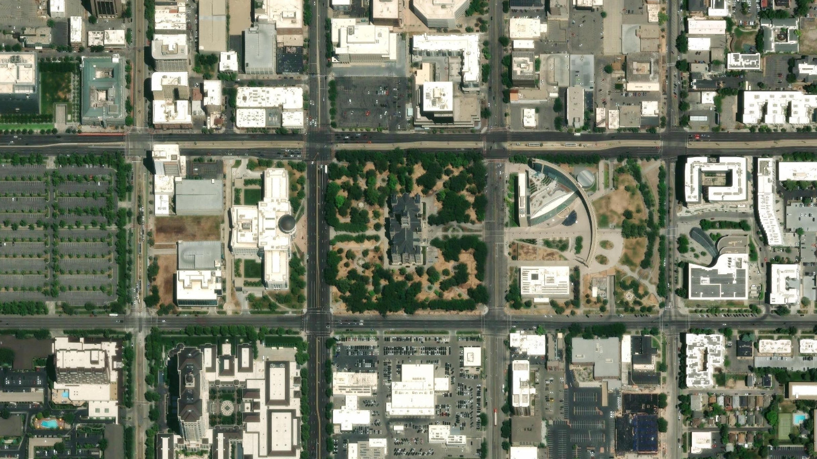 2795 COTTONWOOD PARKWAY, SALT LAKE CITY, UT（本社・衛星）