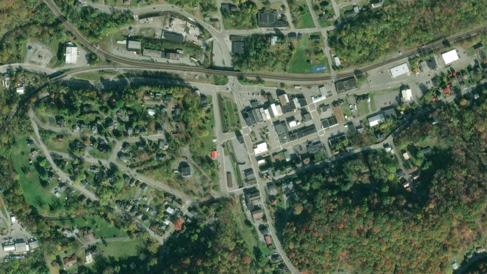 PO BOX 989, BLUEFIELD, VA(本社・衛星)