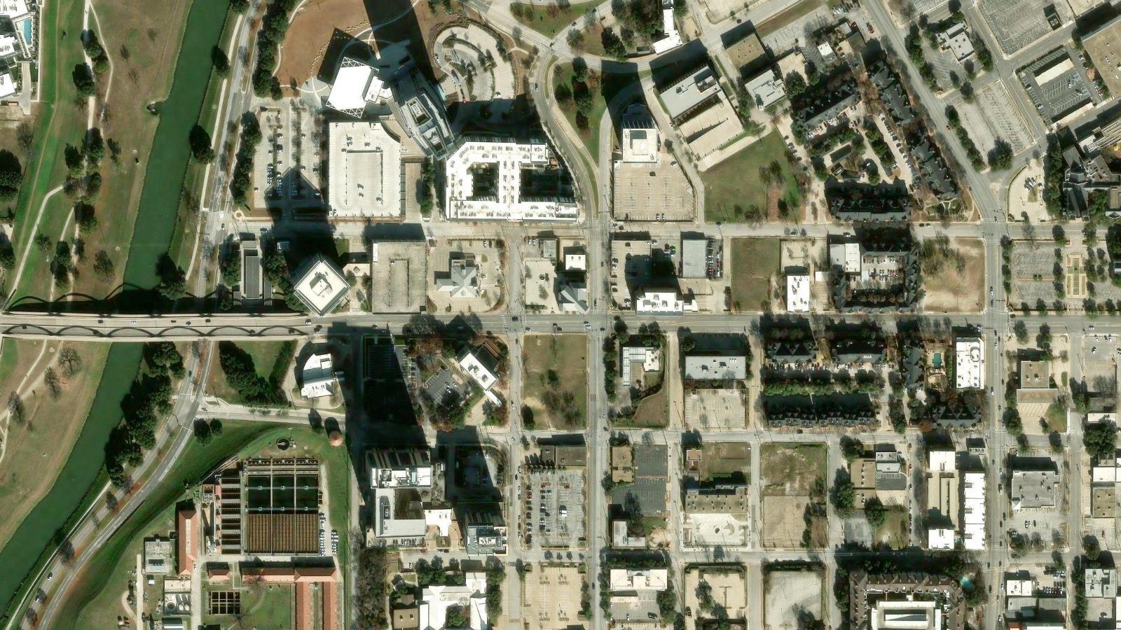 1600 WEST 7TH STREET, FORT WORTH, TX(本社・衛星)