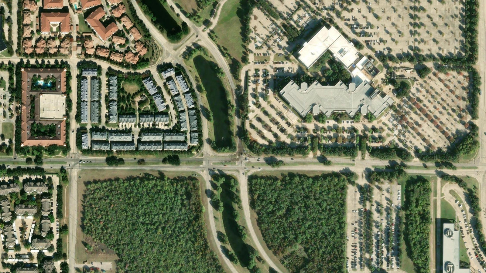 6700 LAS COLINAS BLVD, IRVING, TX(本社・衛星)