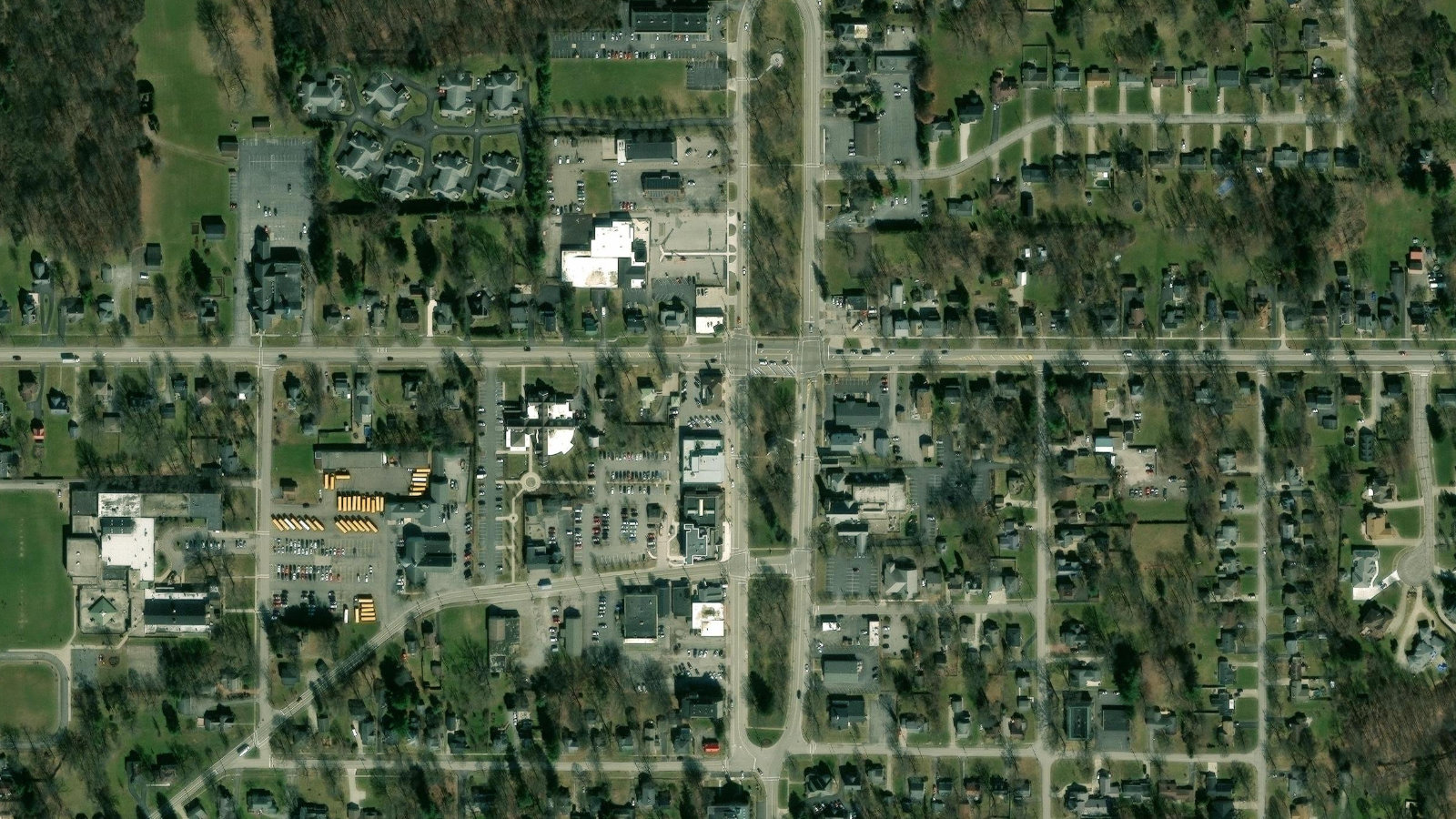 20 S BROAD STREET, CANFIELD, OH(本社・衛星)