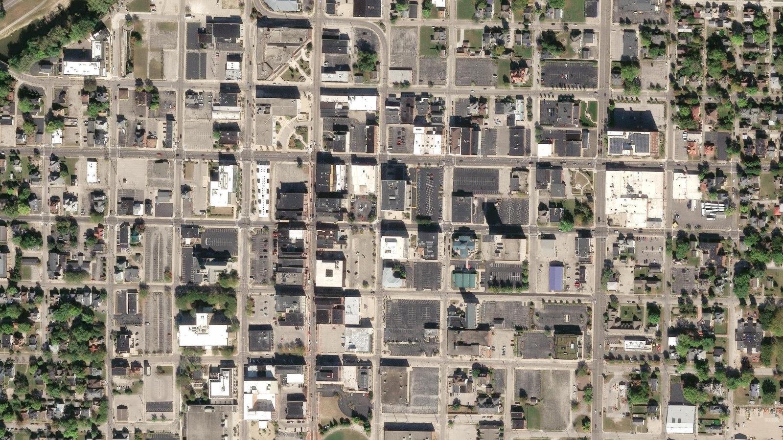 200 E JACKSON ST, MUNCIE, IN（本社・衛星）