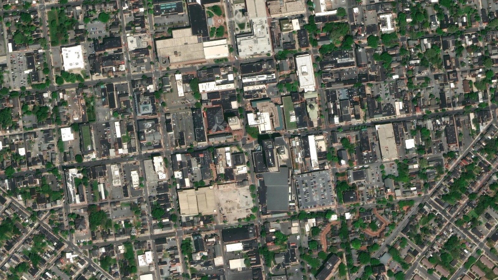 ONE PENN SQ, LANCASTER, PA(本社・衛星)