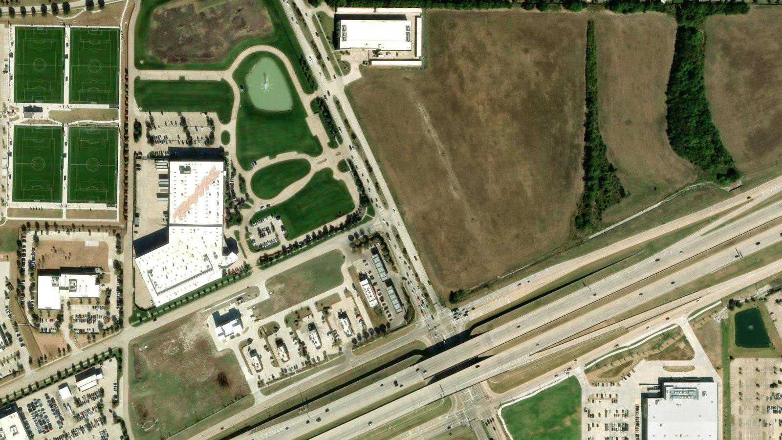 7677 HENNEMAN WAY, MCKINNEY, TX(本社・衛星)