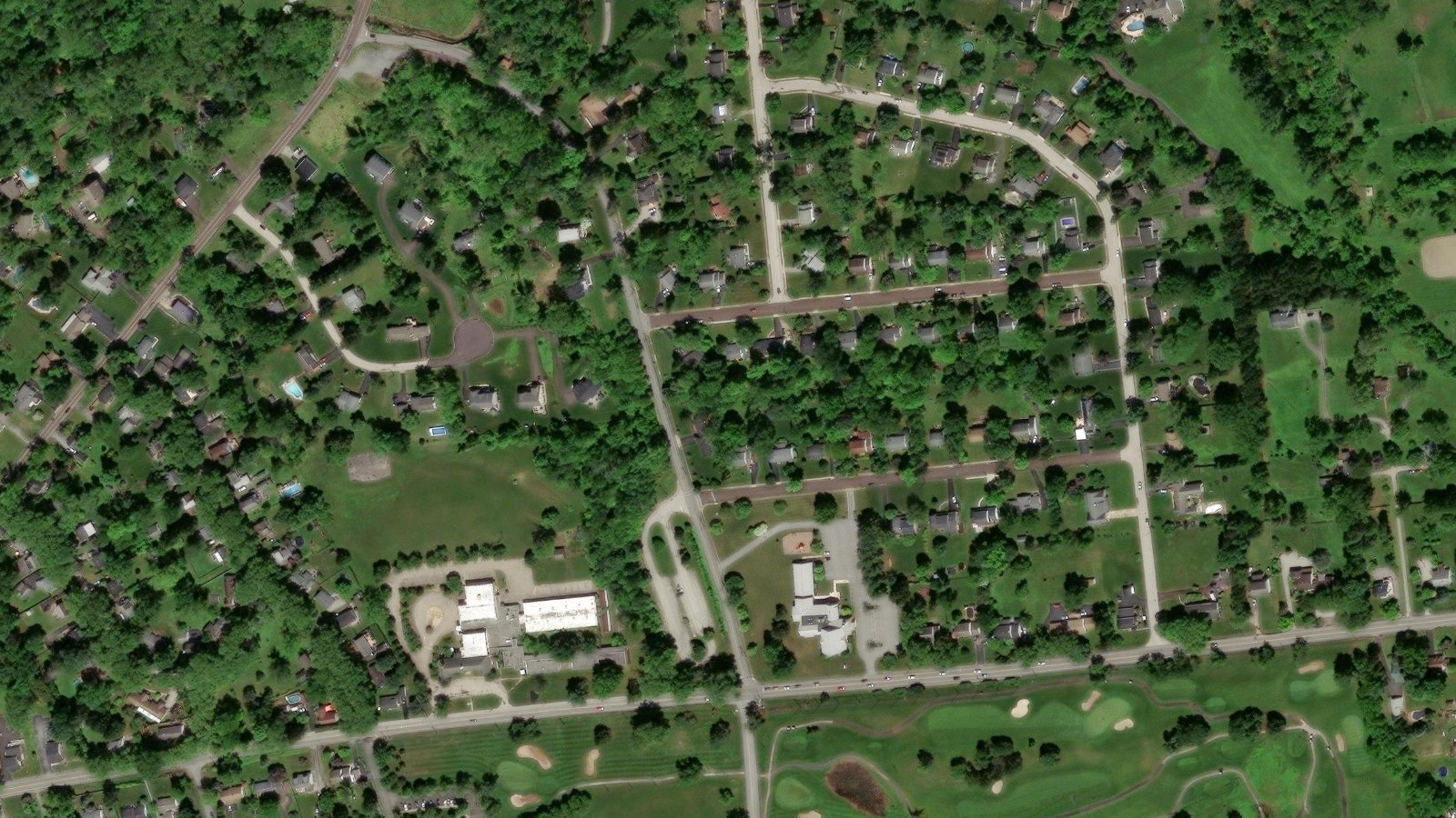 2560 GENERAL ARMI, AUDUBON, PA(本社・衛星)