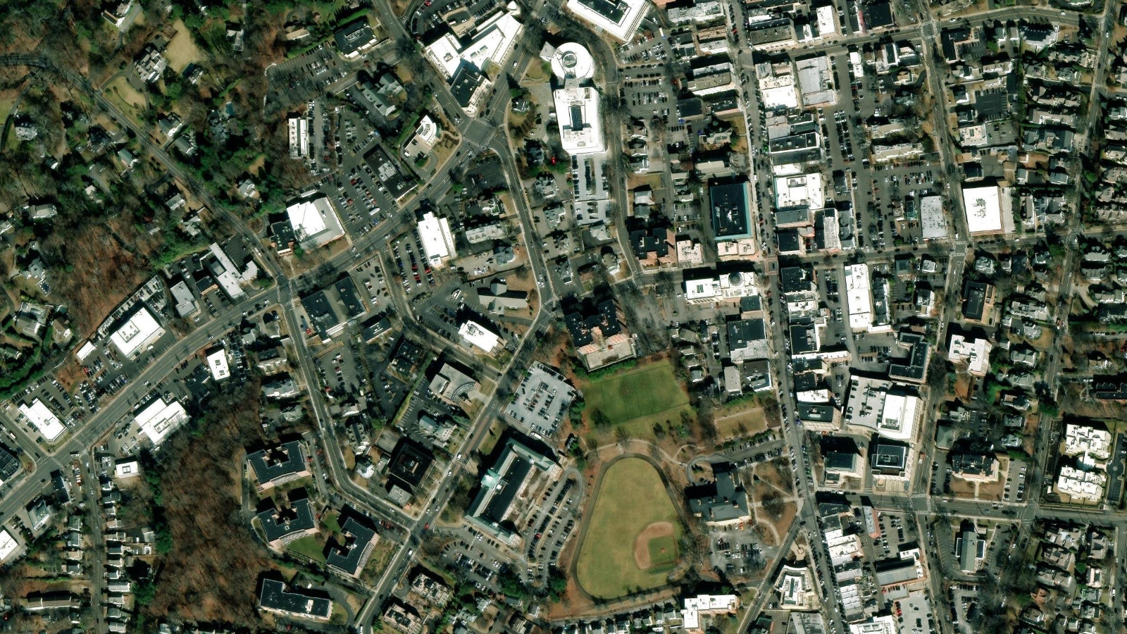 TWO AMERICAN LANE, GREENWICH, CT(本社・衛星)