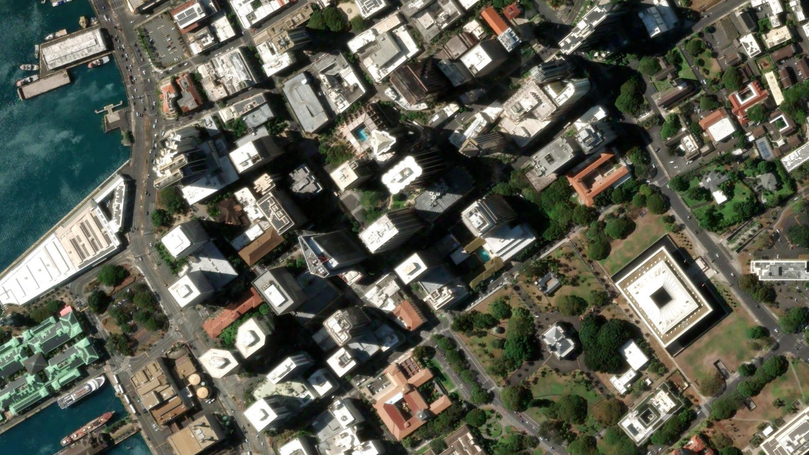 1001 BISHOP STREET, HONOLULU, HI(本社・衛星)
