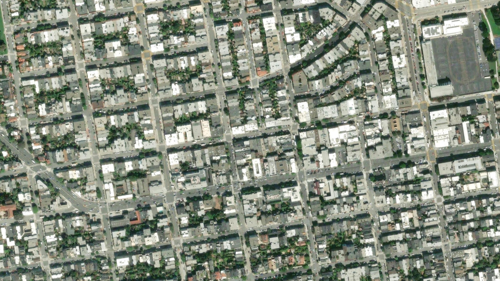 2269 CHESTNUT ST, SAN FRANCISCO, CA(本社・衛星)