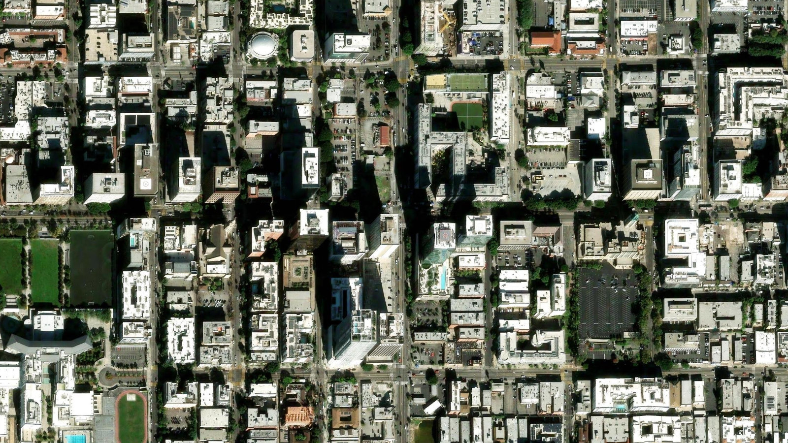 3200 WILSHIRE BLVD, LOS ANGELES, CA（本社・衛星）