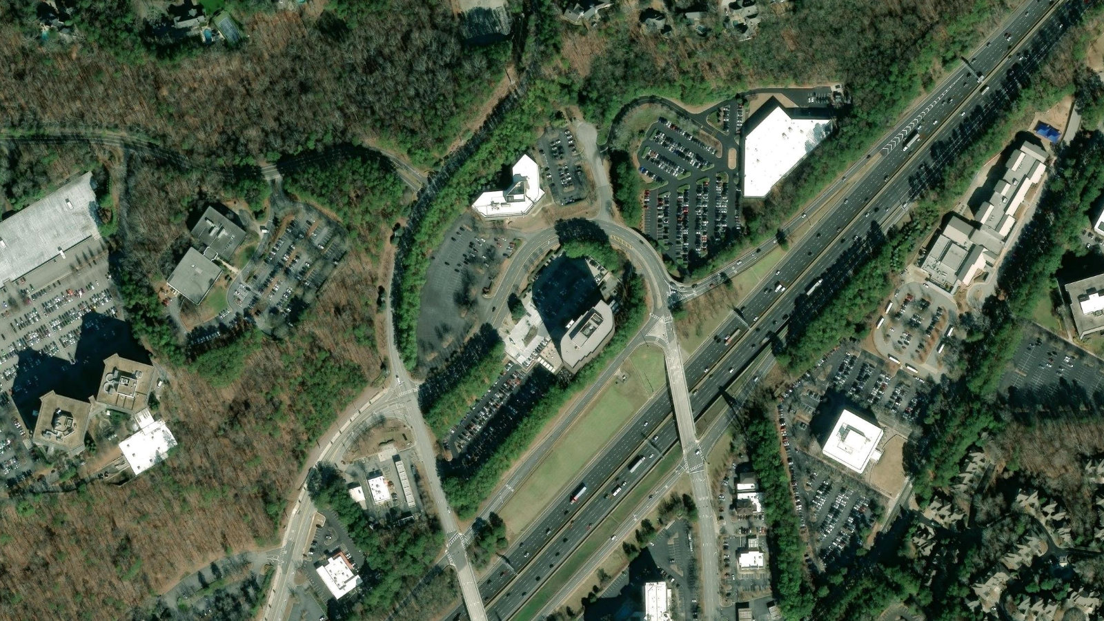 5660 NEW NORTHSIDE DRIVE,, ATLANTA, GA（本社・衛星）