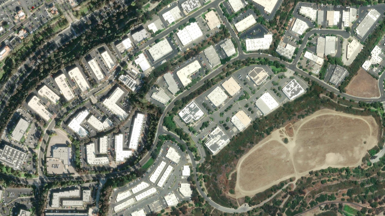 951 CALLE AMANECER, SAN CLEMENTE, CA(本社・衛星)
