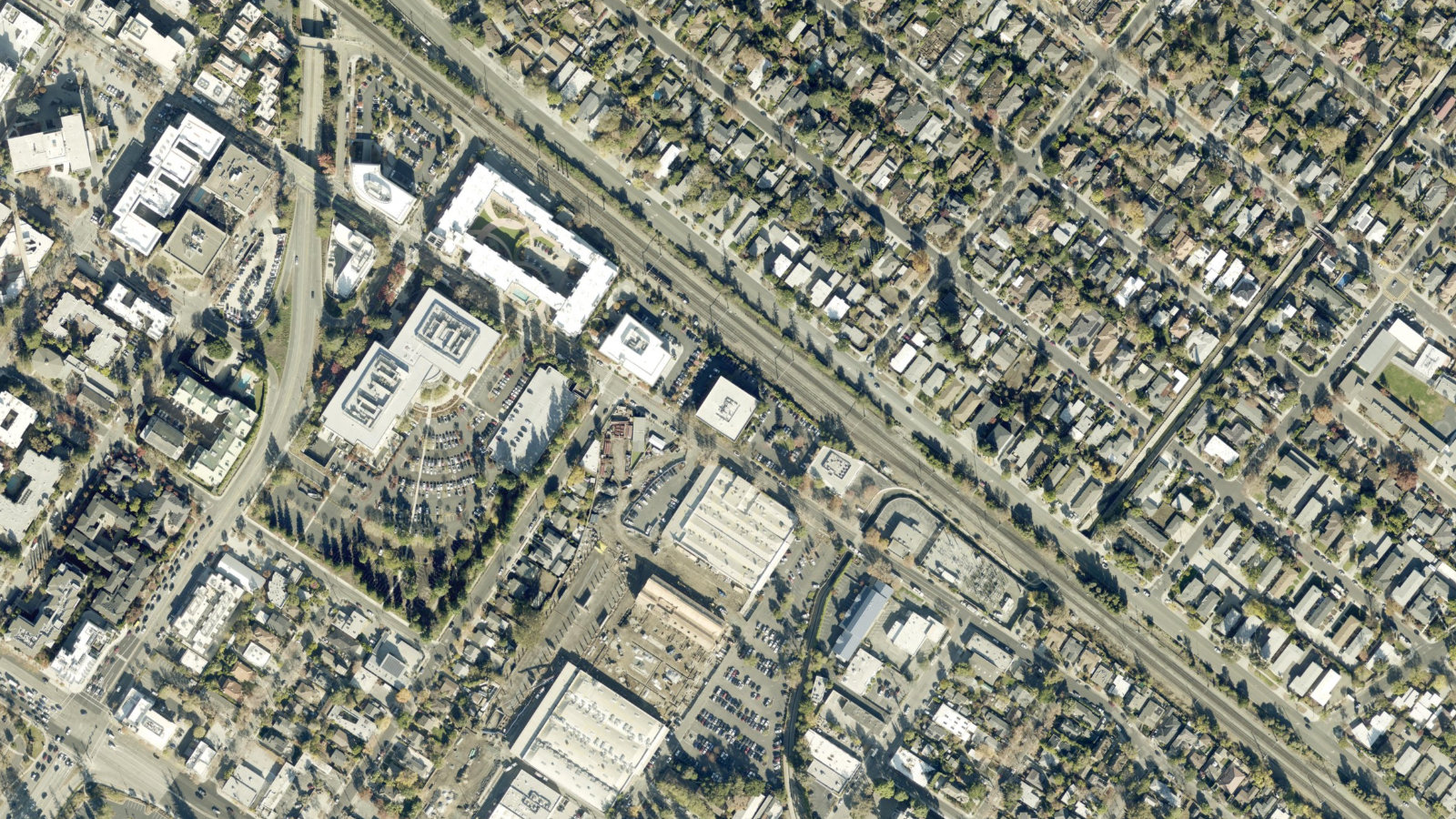3101 PARK BOULEVARD, PALO ALTO, CA（本社・衛星）