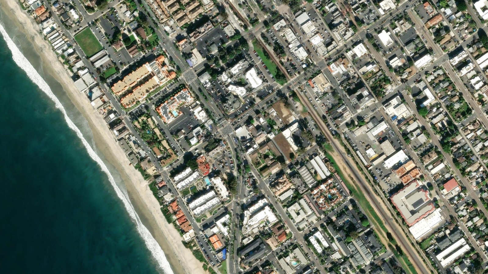 2855 GAZELLE COURT, CARLSBAD, CA(本社・衛星)