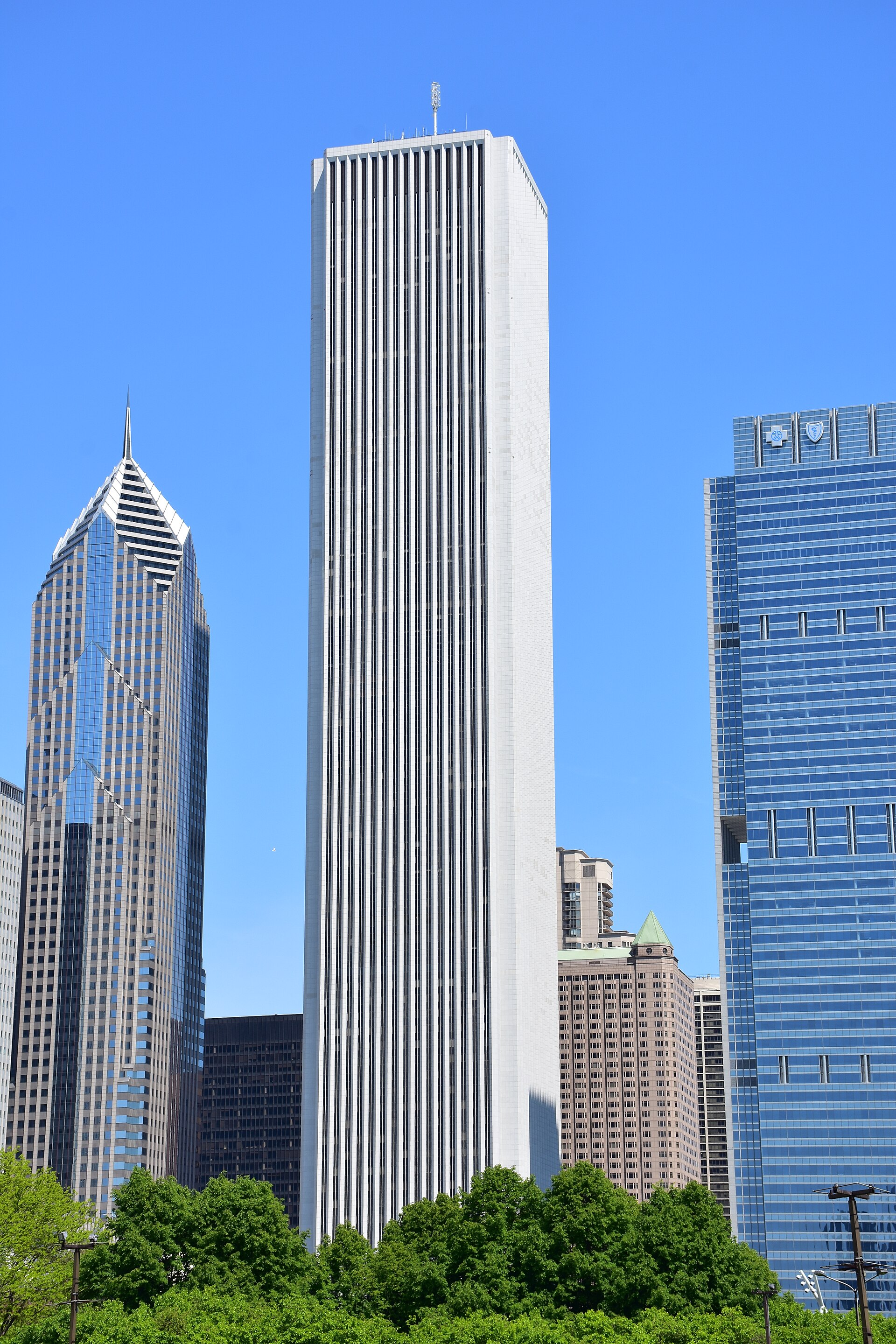 Aon Center in Chicago May 2016